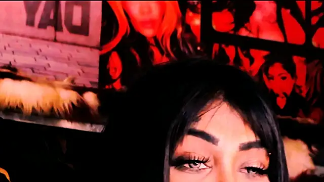 indian_dreamgirl webcam