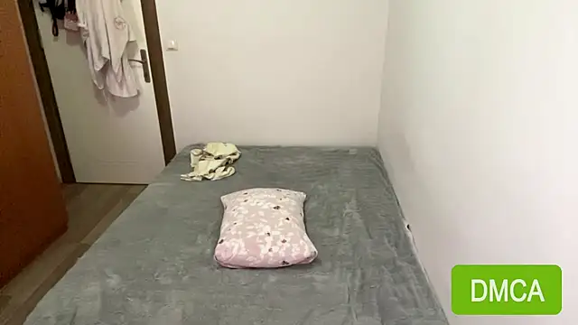 JuliaPierce live webcam show