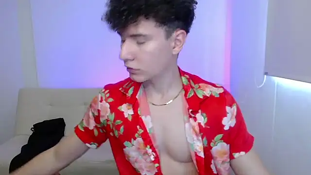 adrian_morelly webcam