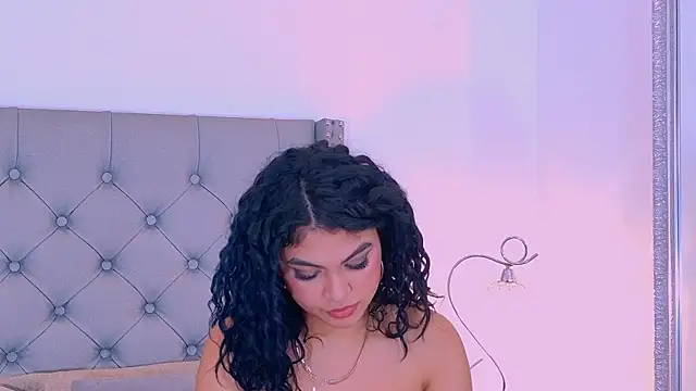 MelodyAlvarez webcam