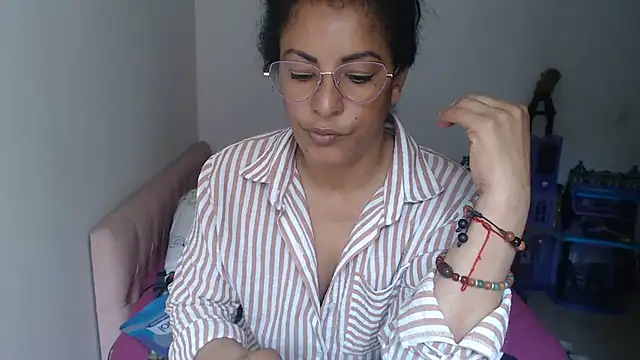 kateleyagrey webcam