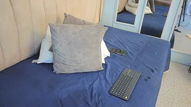 Tommas_Jhonson live cam