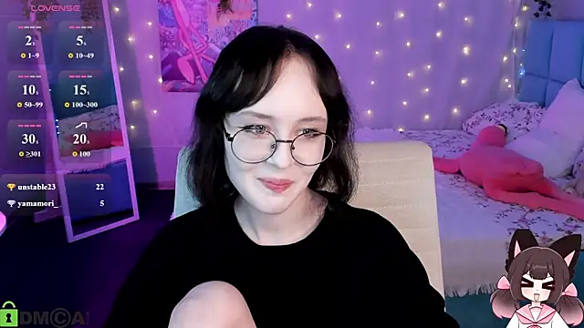 Lilac-Muse live cam on StripChat