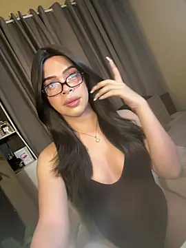 Cavinena - Trans webcam sex chat