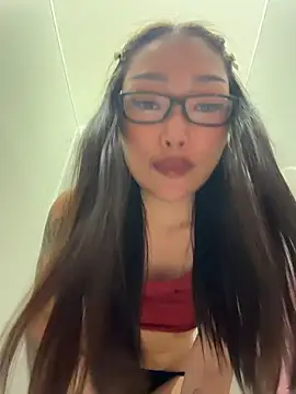 trytomakememoam webcam