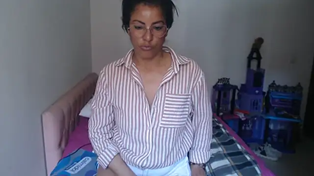 kateleyagrey webcam