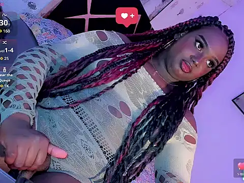 Hugemonsterblack webcam
