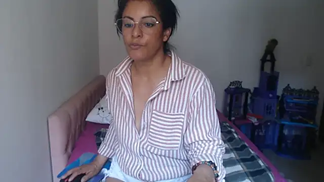 kateleyagrey webcam