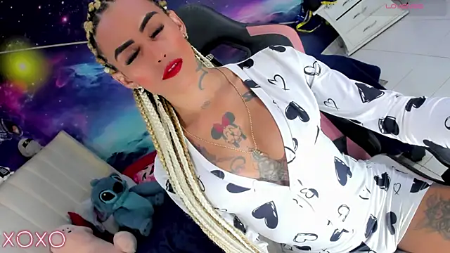 Nella_Dolls live cam