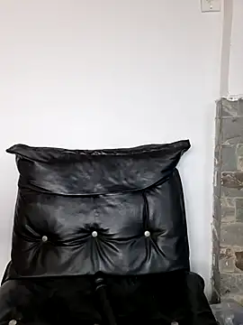 cataleya_ja (F young) - play with my domi