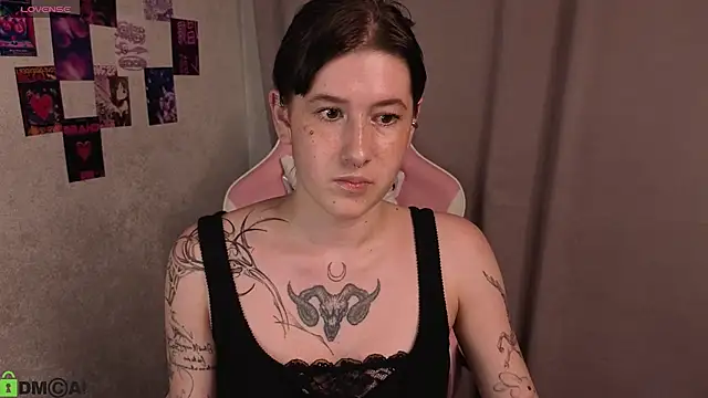 Ester_Henderson webcam