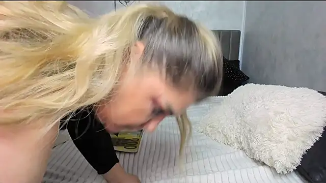 video chatroom Boobies4fun