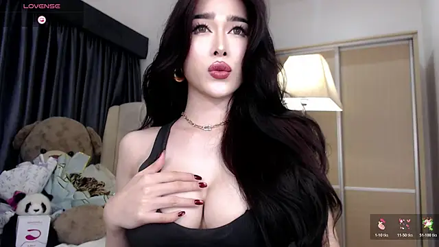 Jaismia - Trans webcam sex chat