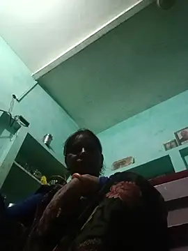 Rasiya_5 live cam on StripChat