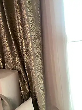 Hoot-Anime- live webcam