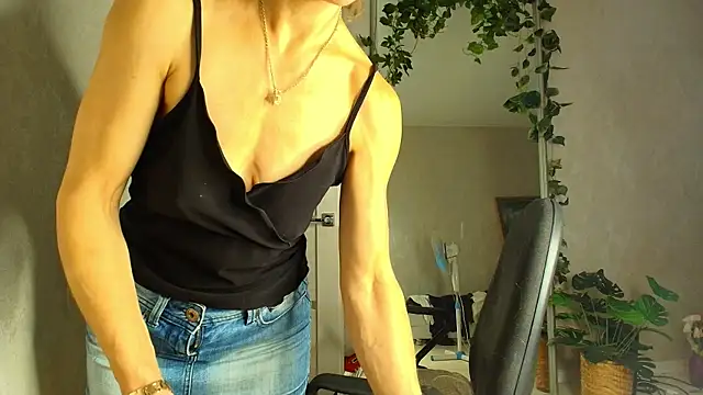 LioraWeiss webcam