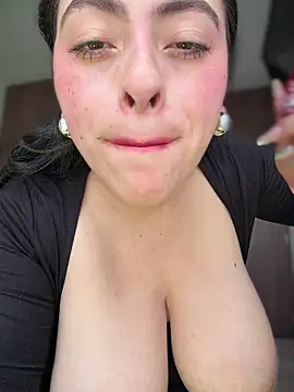 Wkatte live sex cam