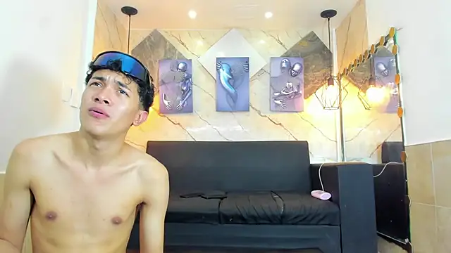 Yeff_26 live webcam show