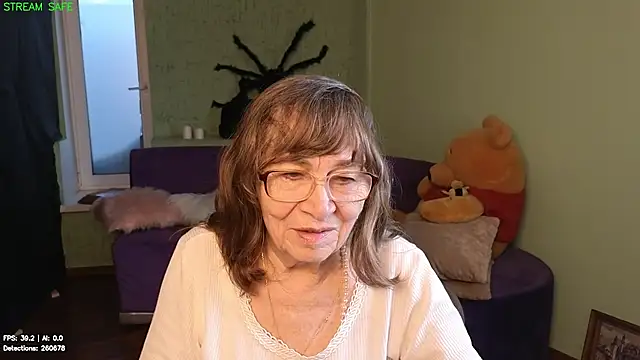 Betty_Brick webcam