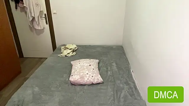 JuliaPierce webcam
