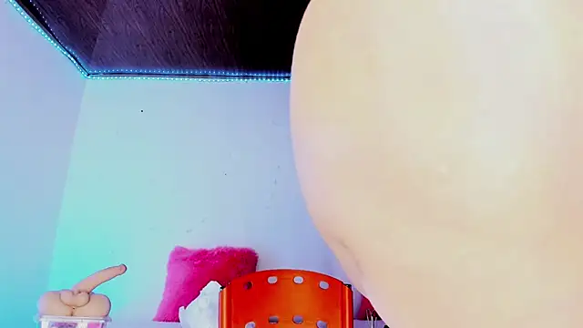 karol_stom webcam