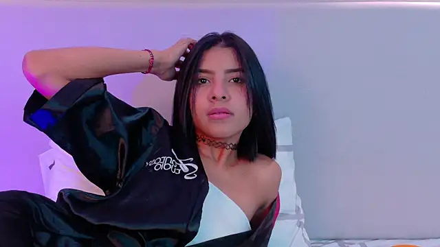 naomiklarc (F teen) - Good morning Naomi💙