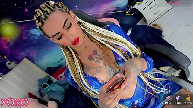 Nella_Dolls webcam