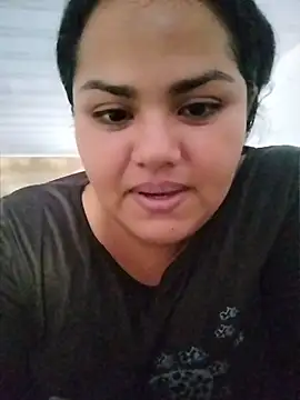 MiaBloom0 webcam