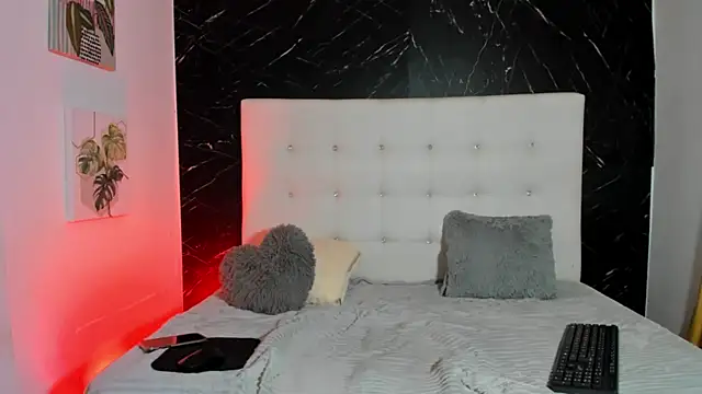 MiaMarin_hot webcam