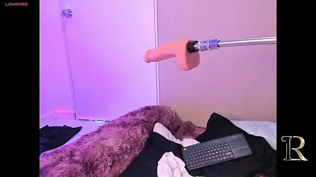 chat cam to cam Rouse Lili