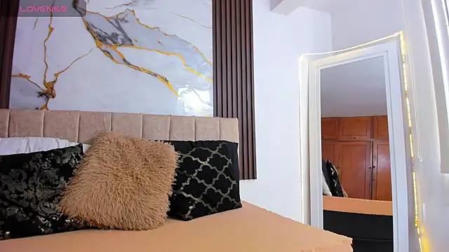 cristalwalker__ webcam