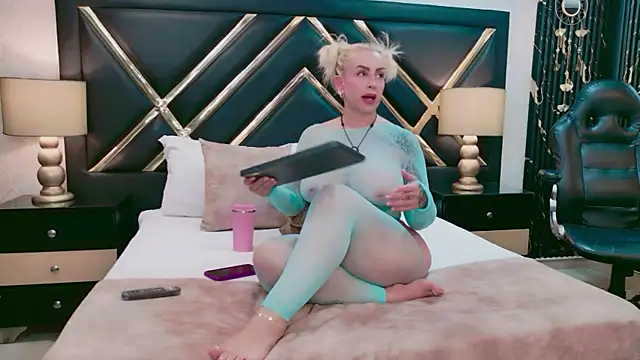 SophieWinsloow webcam