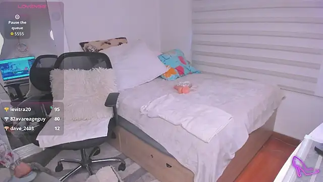 SharonVelvet webcam