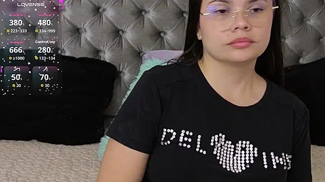 katt_eyes__ webcam