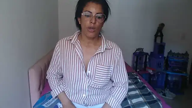kateleyagrey live webcam show