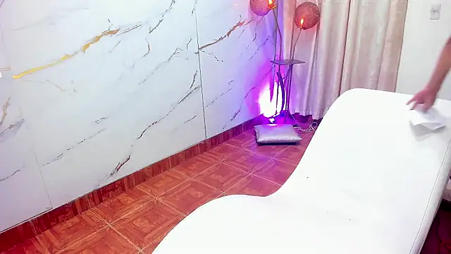 AmazingOrgasm webcam