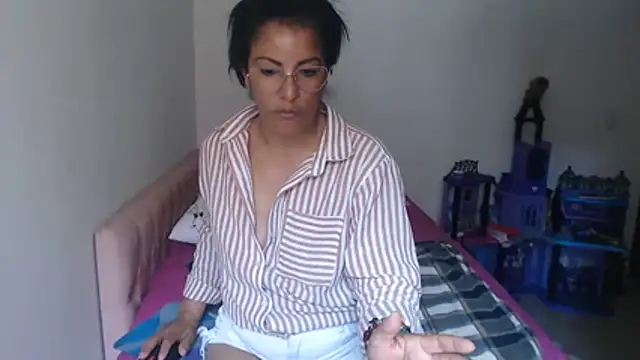 kateleyagrey - Kateleyagrey's free webcam - UK Sex Cams