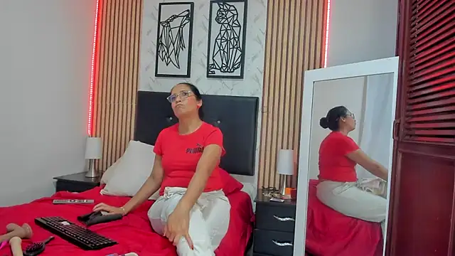 AnnaArela webcam