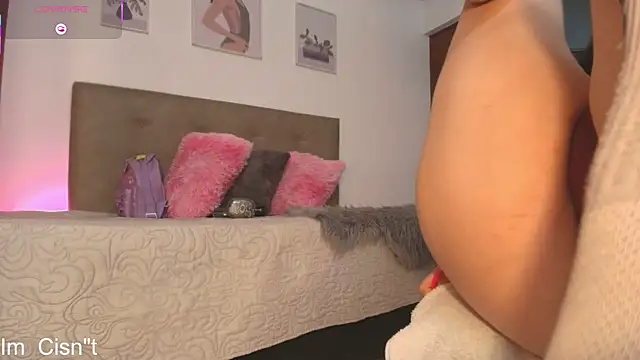 Miley_Baker webcam