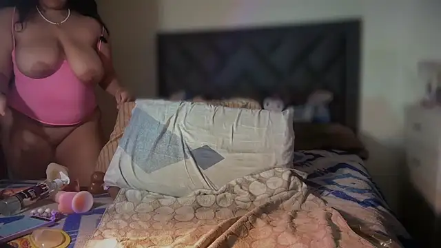 Big_boobs_lau_ webcam