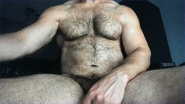 Hugealphabeast live webcam show