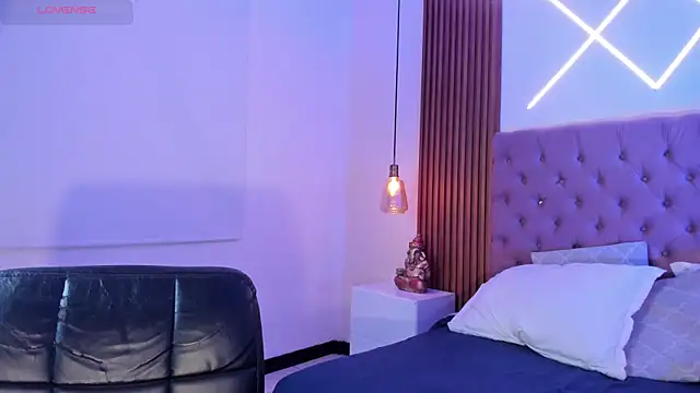 miiaa_jones - Miiaa_jones's free webcam - UK Sex Cams
