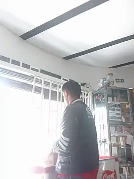 D1ogh0 live webcam show