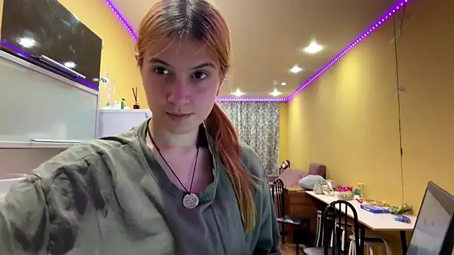 linzavr - LinZavr's free webcam - UK Sex Cams