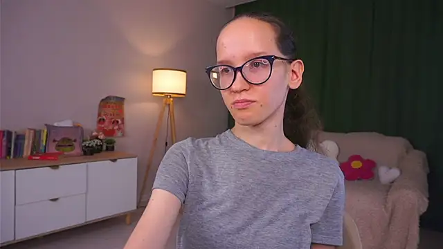 BettyBrowni webcam