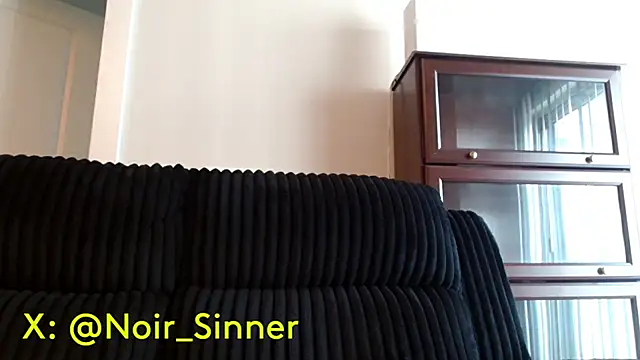 sinnernoir - Sinnernoir's free webcam - UK Sex Cams