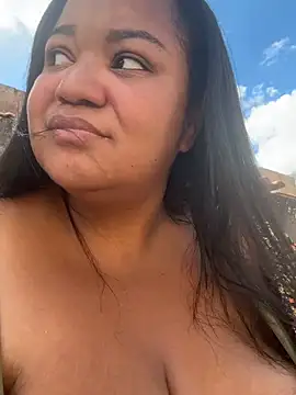 sweetlizzybbw's live room