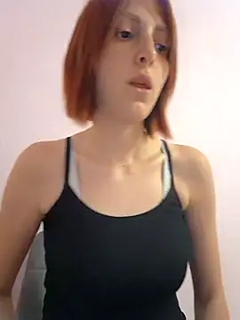 krissyvixxen - KrissyVixxen's free webcam - UK Sex Cams
