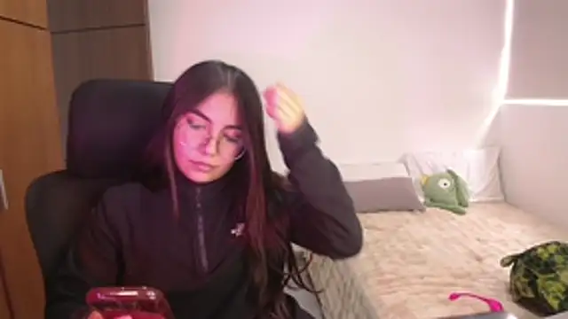 abbyyandmaxx - Abbyyandmaxx's free webcam - UK Sex Cams