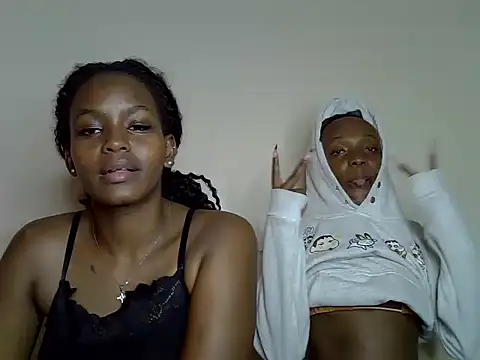 cute_leira - Cute_leira's free webcam - UK Sex Cams
